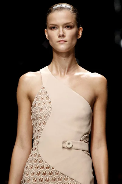 Look 93